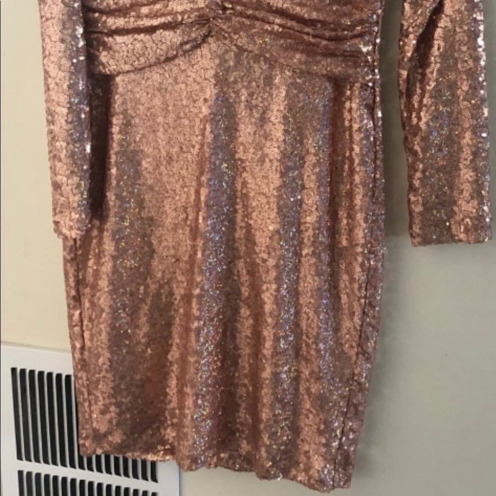 Dress - Picture 3 of 3